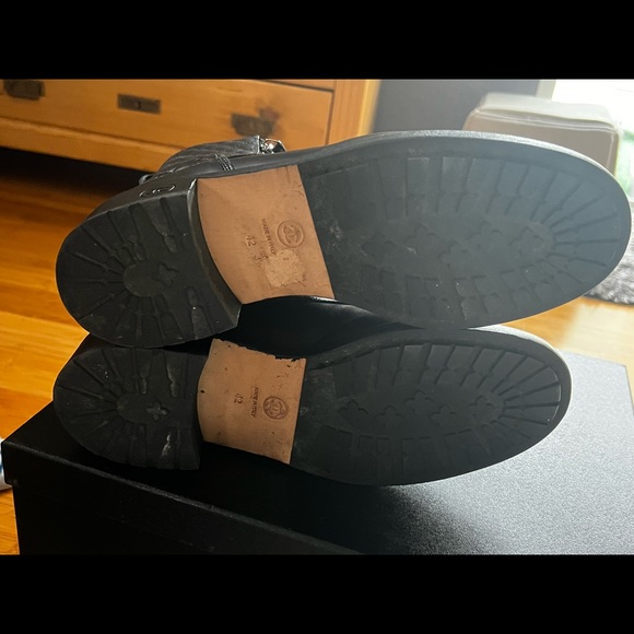 Chanel black quilted combat boots size 42 - Picture 7 of 11